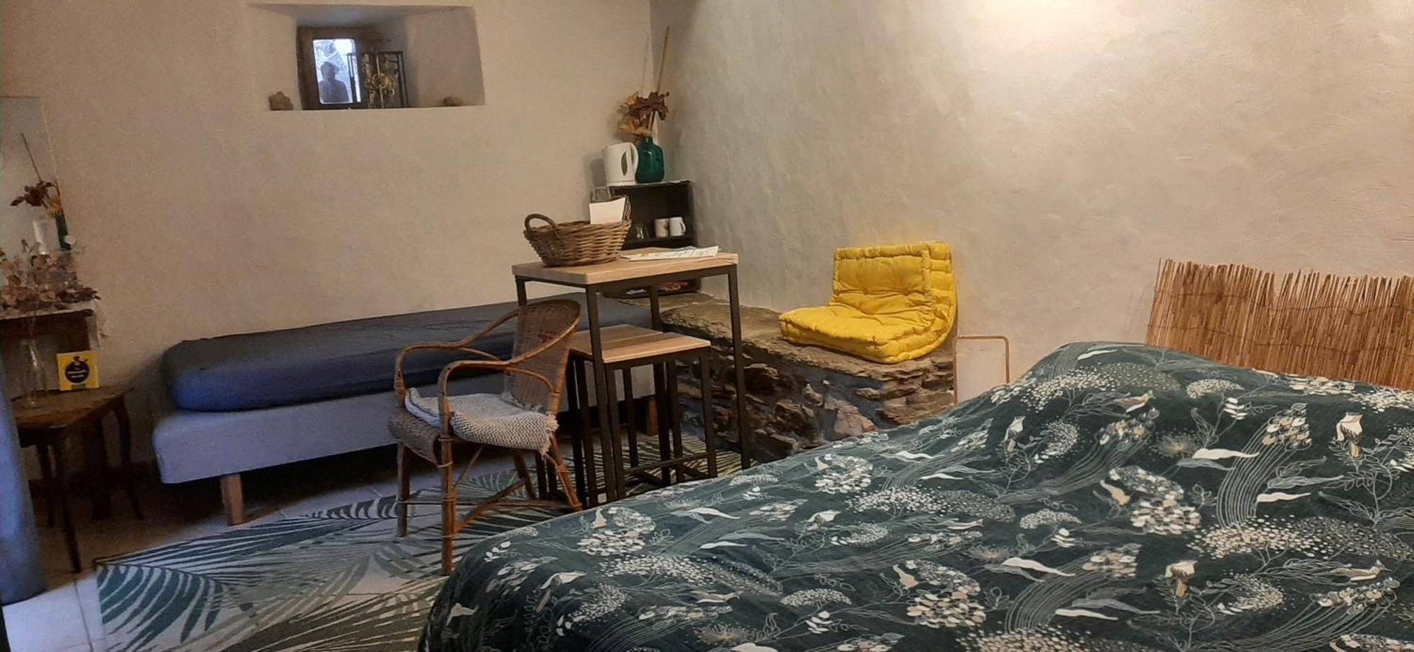 Le Petit Nid Bed & Breakfast Sablieres Dış mekan fotoğraf
